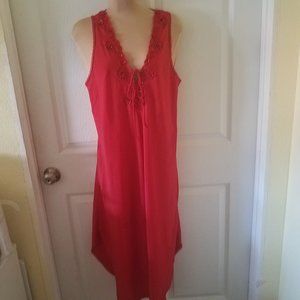 Lucie Ann Beverly hills nightdress